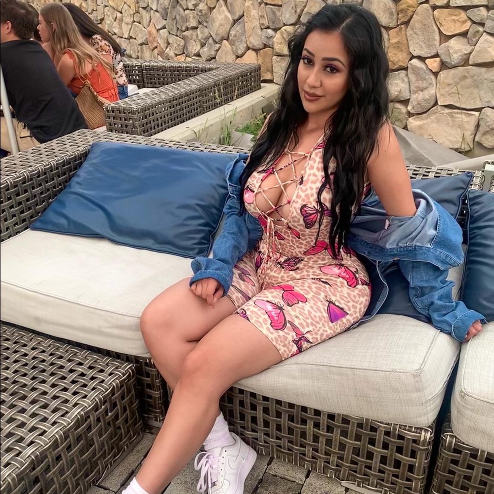 Fashion nova sexy romper - Picture 2 of 2